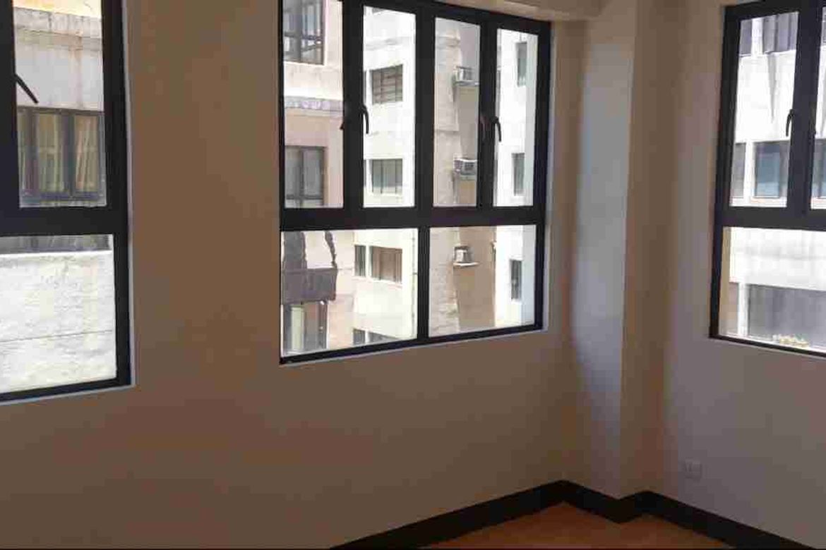 Condo for Sale in Cambridge Village, San Andres, Cainta, Rizal