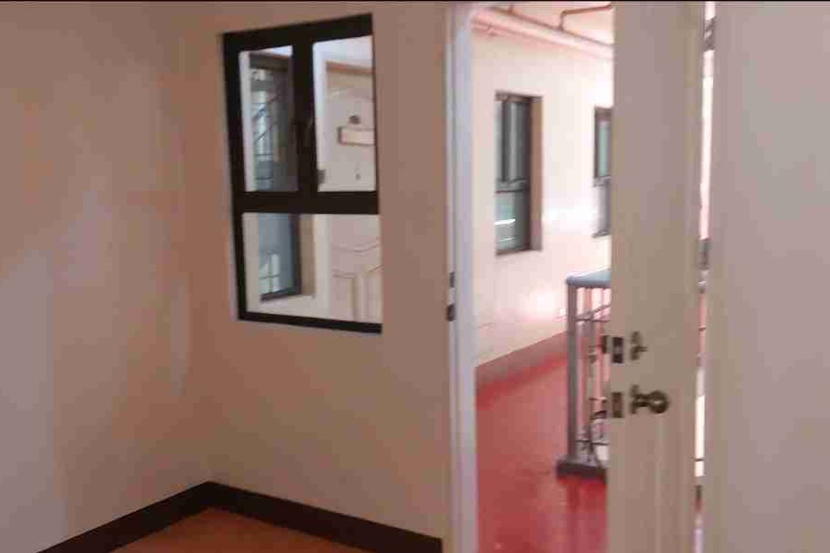 Condo for Sale in Cambridge Village, San Andres, Cainta, Rizal – photo 2
