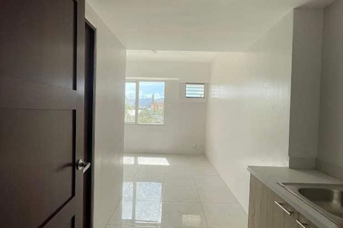 Condo for Sale in Centro, Mandaue, Cebu