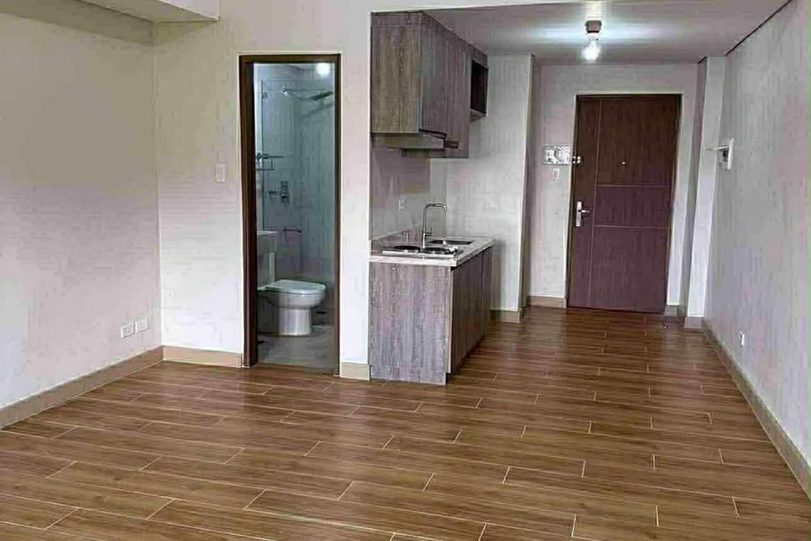Condo for Sale in Dayap Itaas, Laurel, Batangas