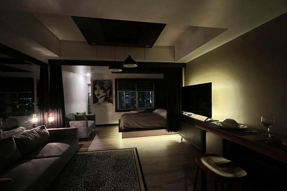 Condo for Sale in Fairways Tower, BGC, Taguig, Metro Manila – photo 4