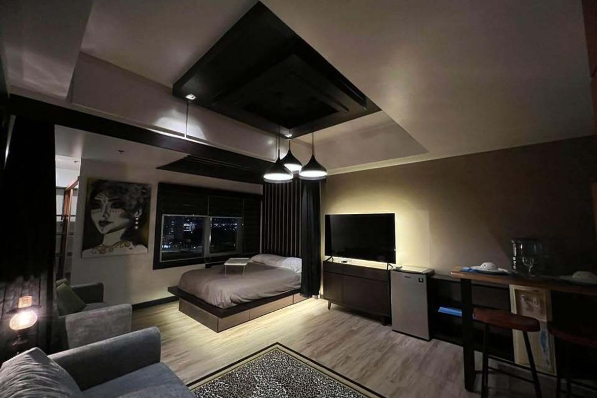 Condo for Sale in Fairways Tower, BGC, Taguig, Metro Manila – photo 7
