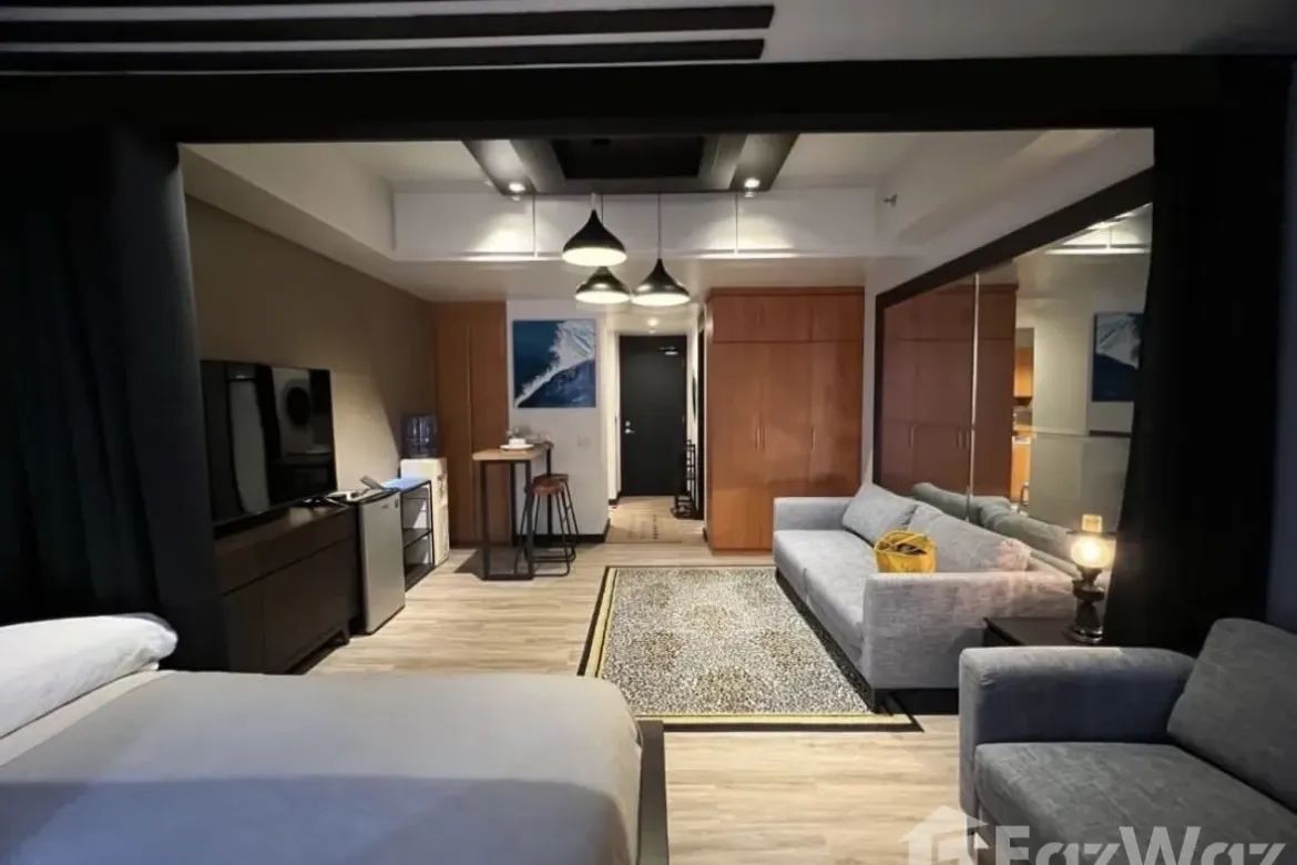 Condo for Sale in Fairways Tower, BGC, Taguig – photo 4