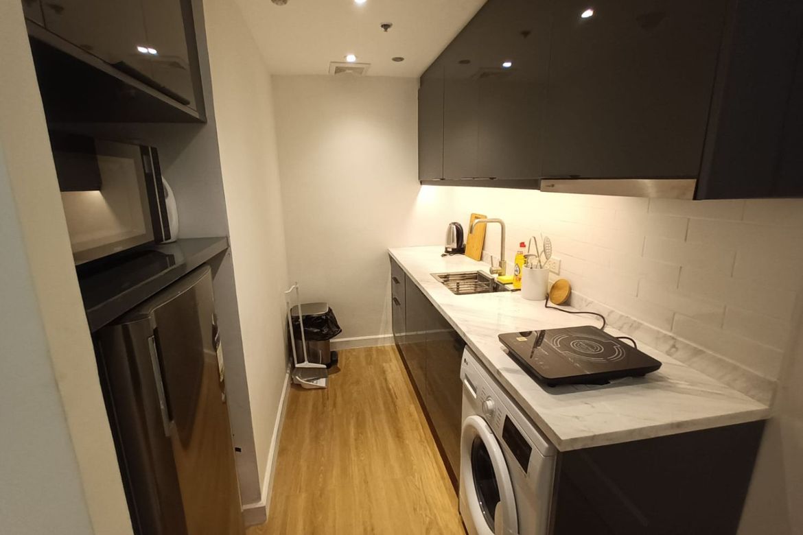 Condo for Sale in Forbeswood Heights, BGC, Taguig