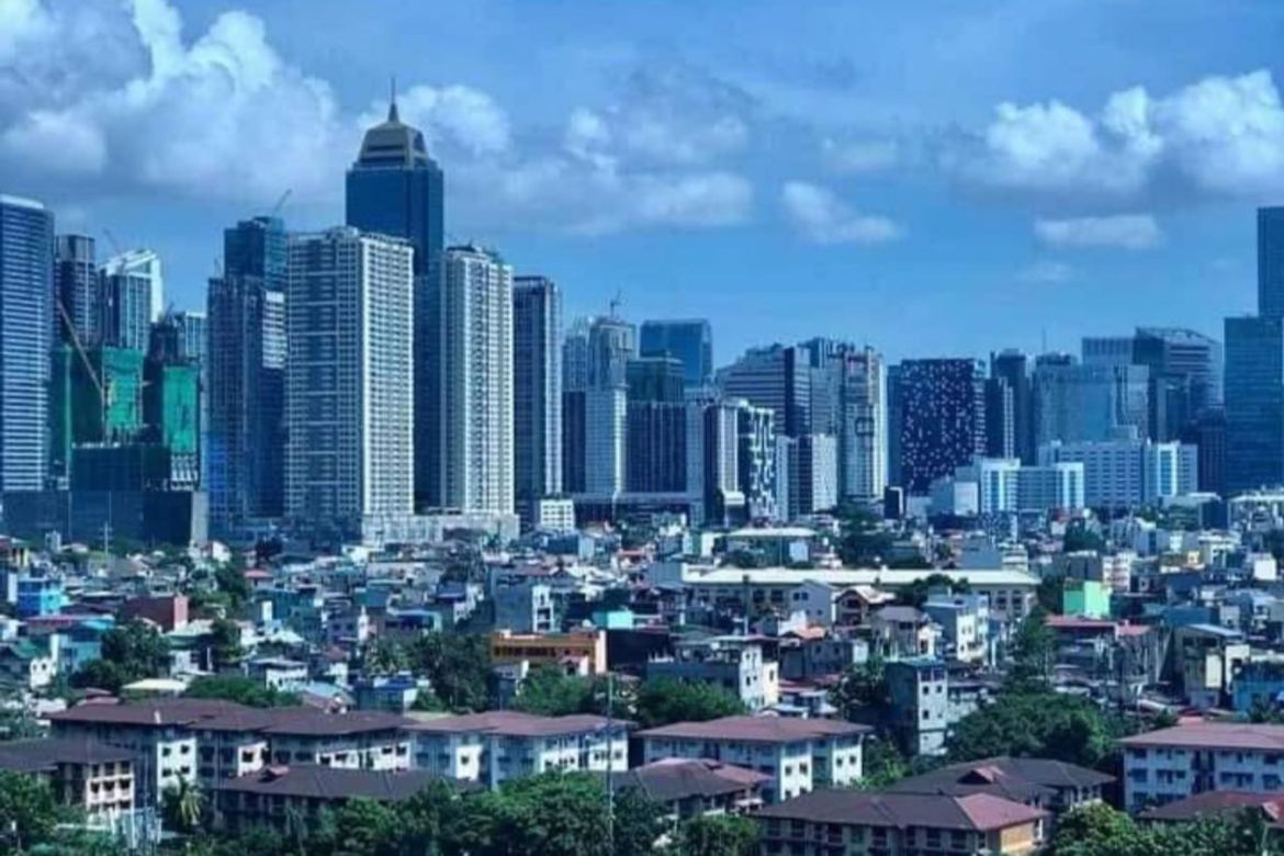 Condo for Sale in Gateway Regency Studios, Barangka Ilaya, Mandaluyong, Metro Manila near MRT-3 Boni