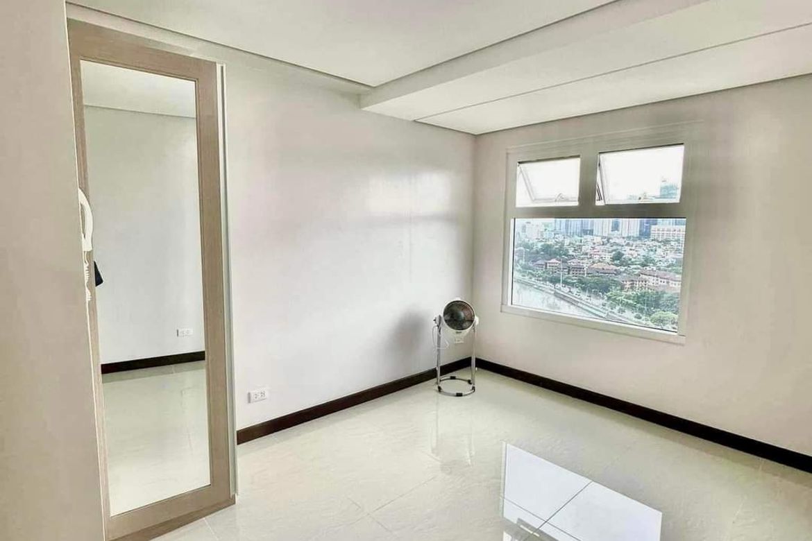 Condo for Sale in Gateway Regency Studios, Barangka Ilaya, Mandaluyong, Metro Manila near MRT-3 Boni – photo 5