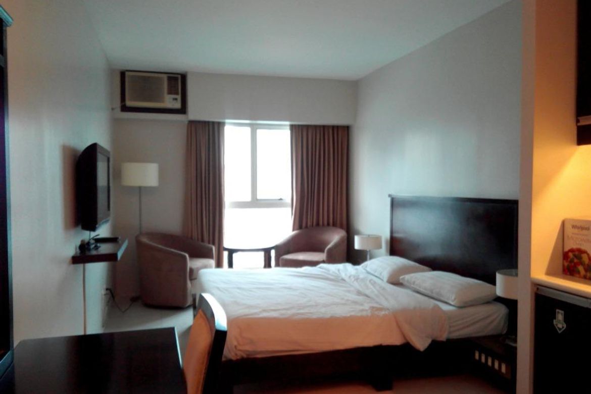 Condo for Sale in Goldland Millenia Suites, San Antonio, Pasig, Metro Manila near MRT-3 Shaw Boulevard