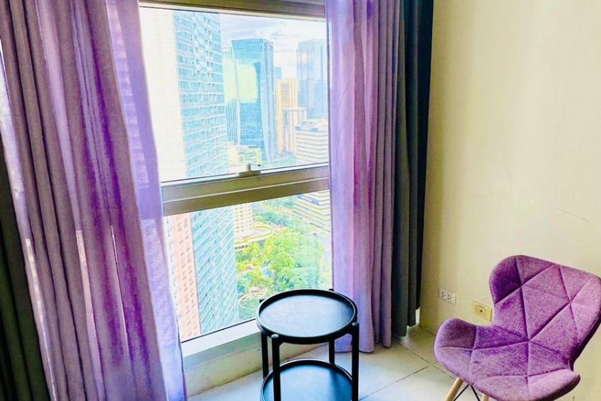 Condo for Sale in Highway Hills, Mandaluyong, Metro Manila near MRT-3 Shaw Boulevard