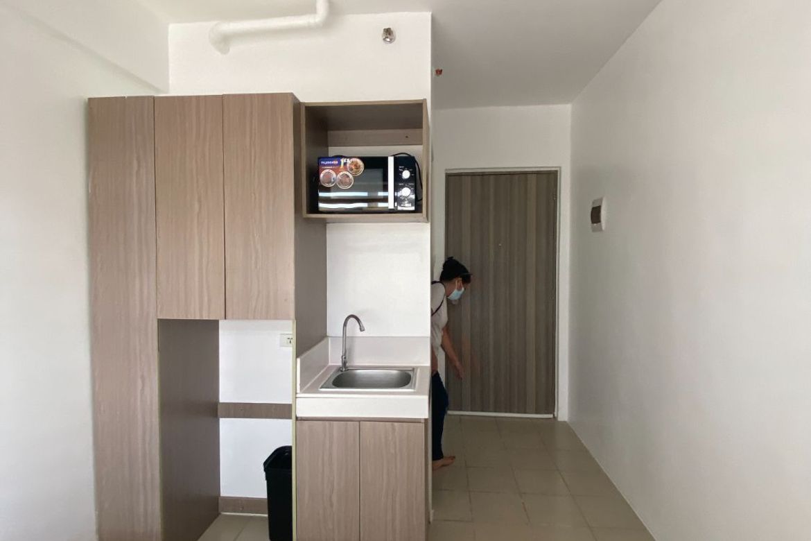 Condo for Sale in Highway Hills, Mandaluyong, Metro Manila near MRT-3 Shaw Boulevard – photo 5