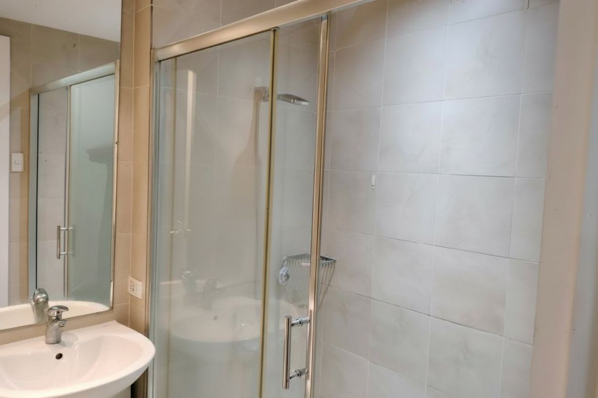 Condo for Sale in Knightsbridge Residences, Poblacion, Makati City – photo 6