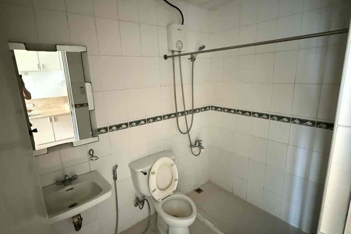 Condo for Sale in Loyola Heights, Quezon City, Metro Manila near LRT-2 Katipunan – photo 2