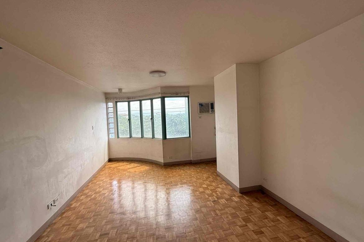 Condo for Sale in Loyola Heights, Quezon City, Metro Manila near LRT-2 Katipunan – photo 3