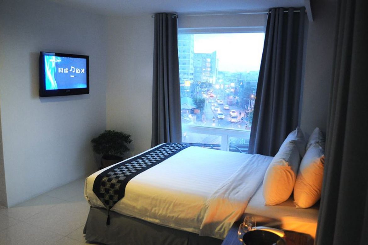 Condo for Sale in Mabolo, Cebu City, Cebu