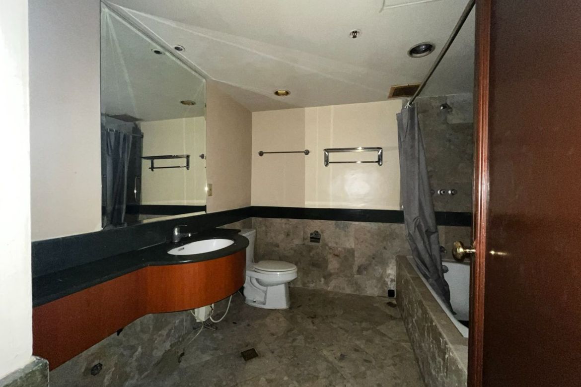 Condo for Sale in Makati Palace Hotel, Poblacion, Makati, Metro Manila – photo 8