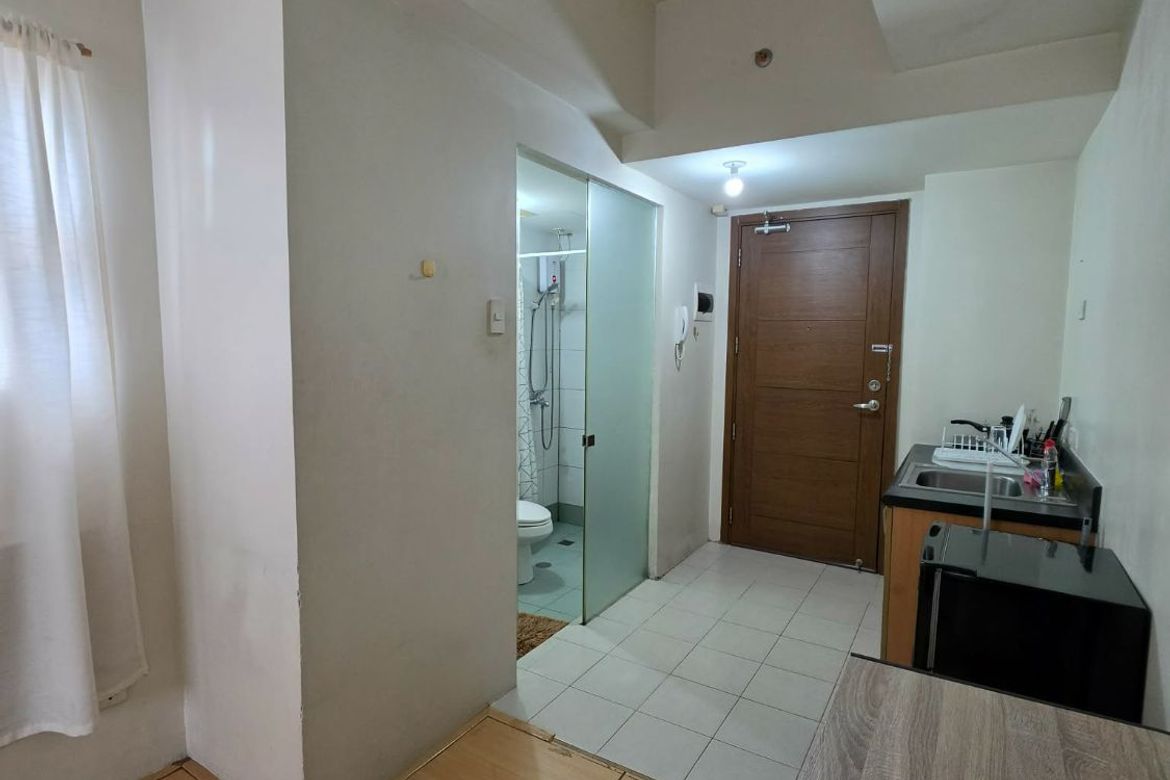 Condo for Sale in Malate, Manila, Metro Manila near LRT-1 Vito Cruz – photo 6