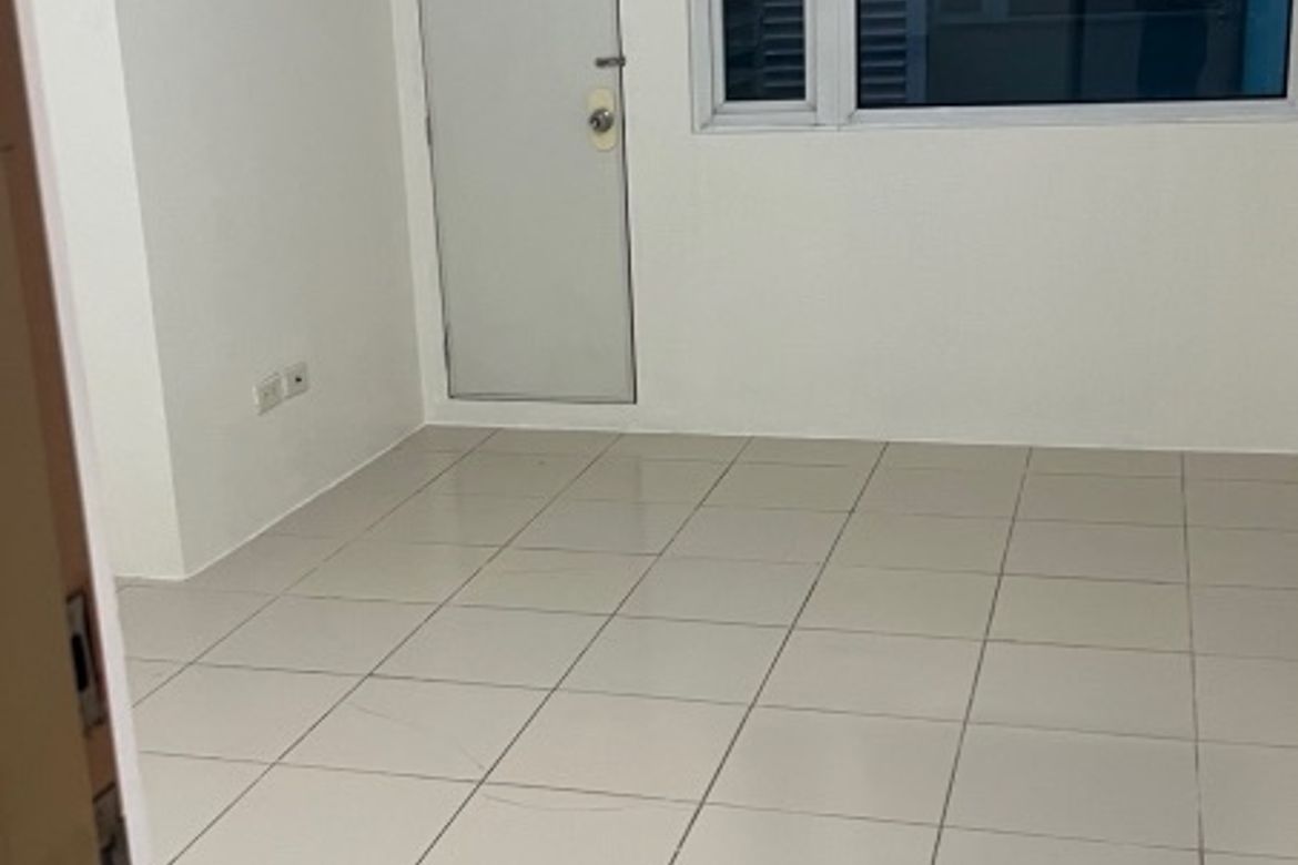 Condo for Sale in Manila, Metro Manila near LRT-2 Legarda – photo 7