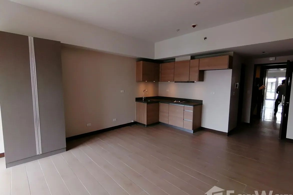 Condo for Sale in McKinley Hill, Taguig, Metro Manila – photo 2