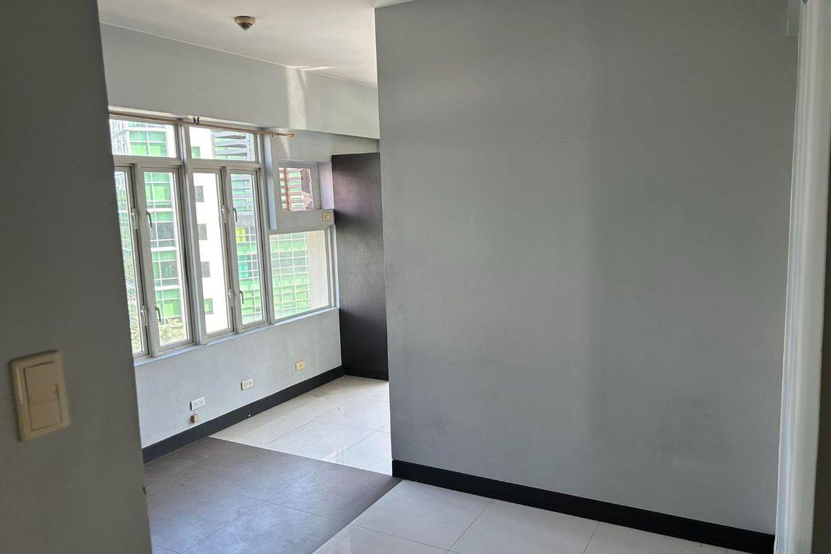 Condo for Sale in McKinley Hill, Taguig, Metro Manila – photo 4