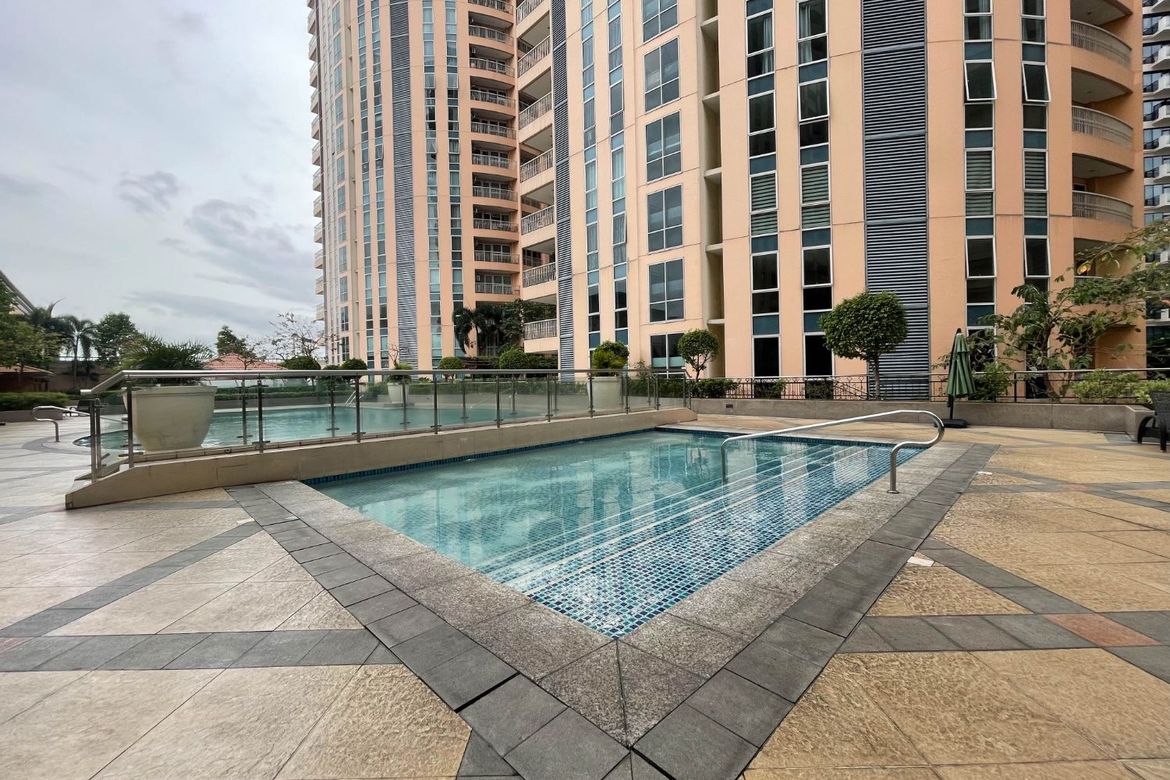 Condo for Sale in McKinley Hill, Taguig, Metro Manila – photo 6