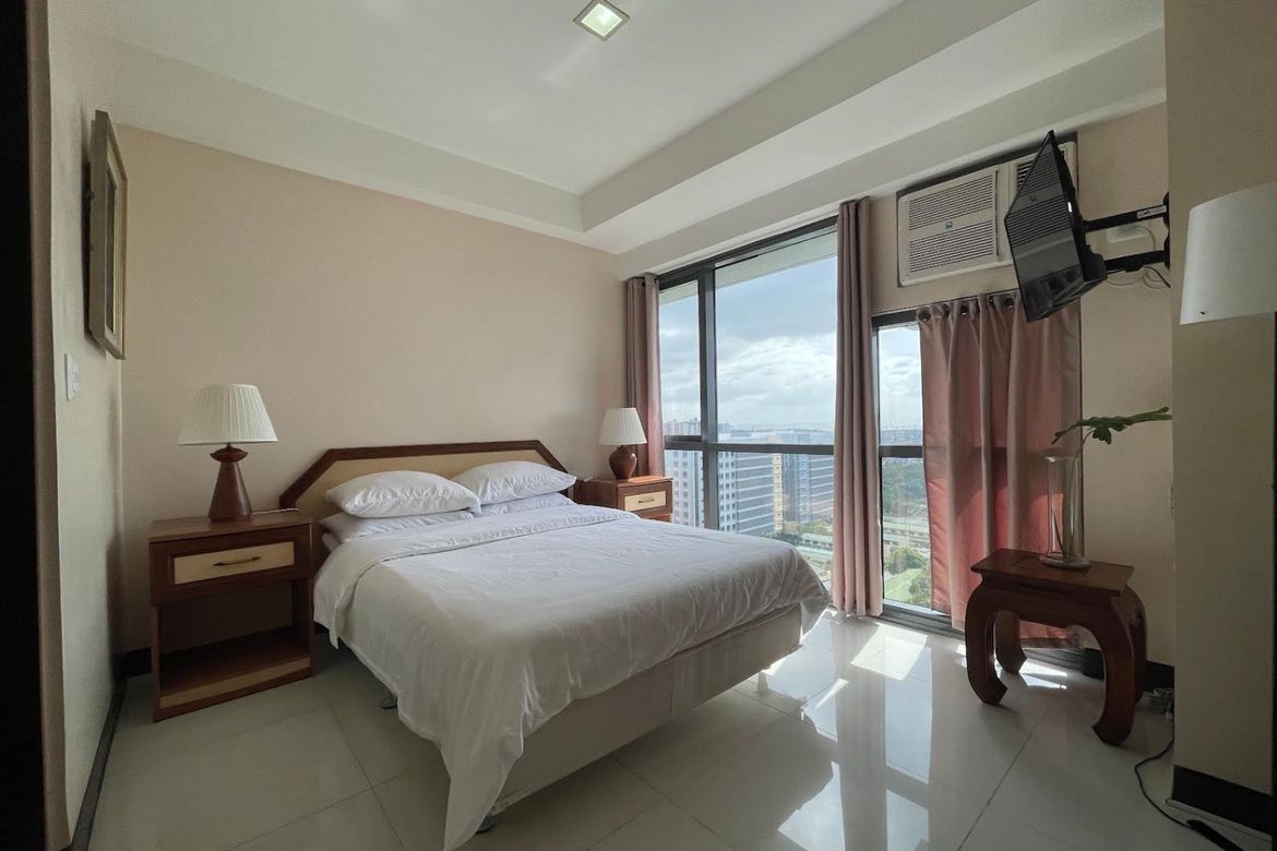Condo for Sale in McKinley Hill, Taguig, Metro Manila