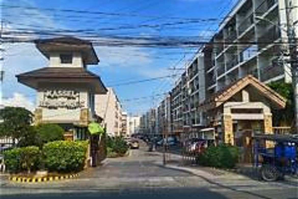 Condo for Sale in Moonwalk, Parañaque, Metro Manila