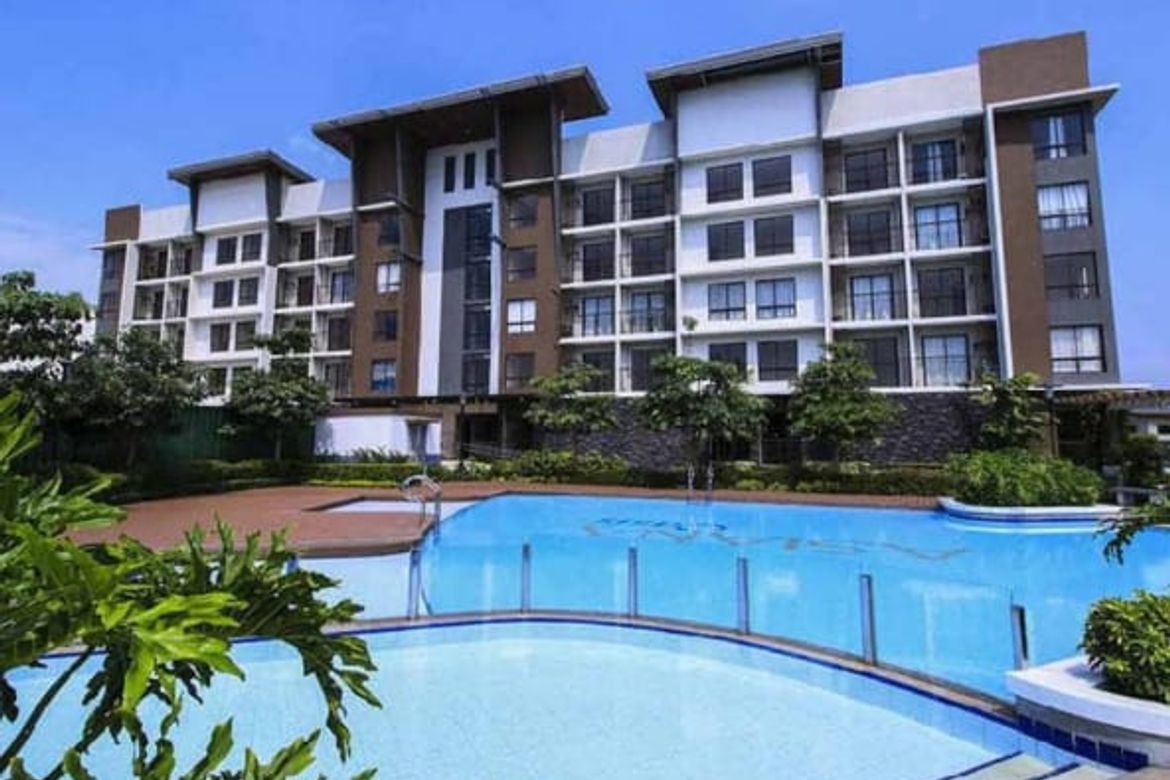 Condo for Sale in Moonwalk, Parañaque, Metro Manila – photo 2