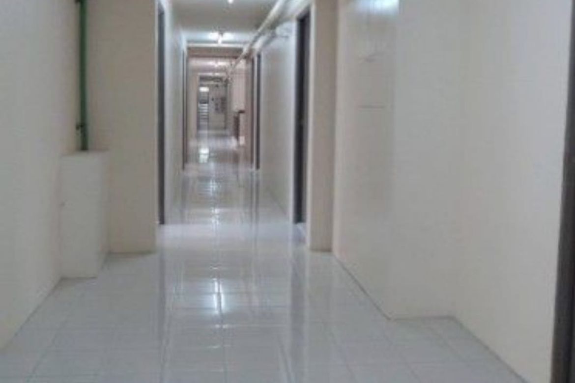 Condo for Sale in One Metropolitan Place, Malate, Manila, Metro Manila near LRT-1 Vito Cruz – photo 4