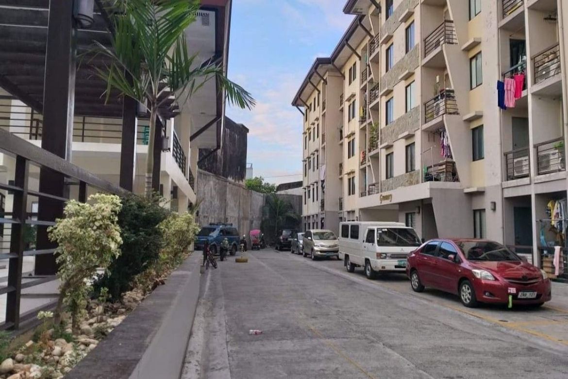 Condo for Sale in One Metropolitan Place, Malate, Manila, Metro Manila near LRT-1 Vito Cruz – photo 7