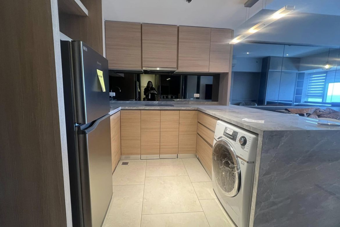Condo for Sale in One Shangri-La Place, Wack-Wack Greenhills, Mandaluyong, Metro Manila near MRT-3 Shaw Boulevard – photo 4