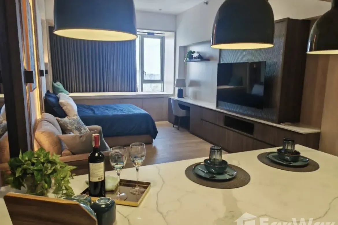 Condo for Sale in One Shangri-La Place, Wack-Wack Greenhills, Mandaluyong, Metro Manila near MRT-3 Shaw Boulevard – photo 3