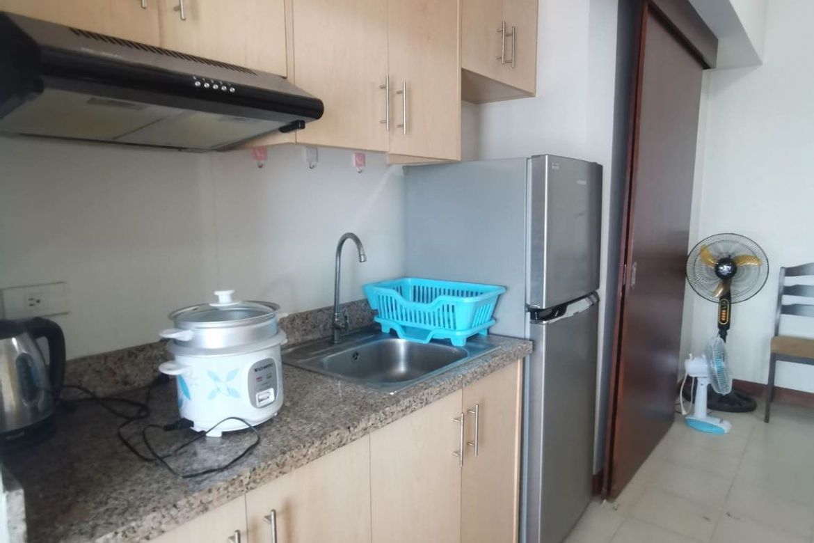 Condo for Sale in Paseo De Roces, Pio Del Pilar, Makati, Metro Manila – photo 3