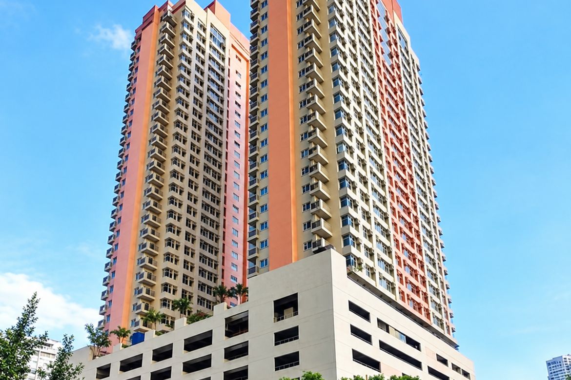 Condo for Sale in Paseo De Roces, Pio Del Pilar, Makati, Metro Manila – photo 2
