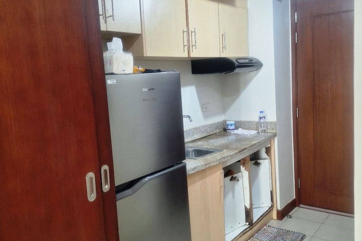 Condo for Sale in Paseo De Roces, Pio Del Pilar, Makati, Metro Manila – photo 8