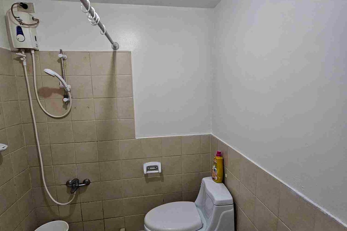 Condo for Sale in Pio Del Pilar, Makati City – photo 13