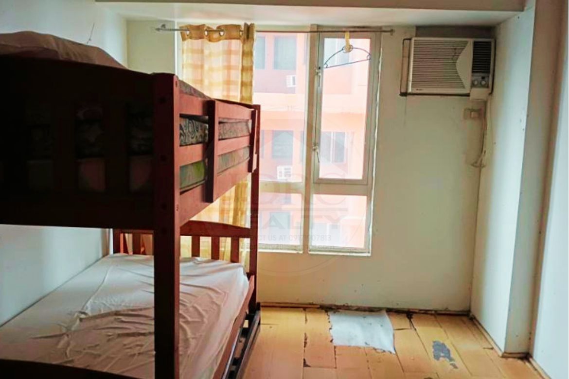 Condo for Sale in Pio Del Pilar, Makati, Metro Manila – photo 2
