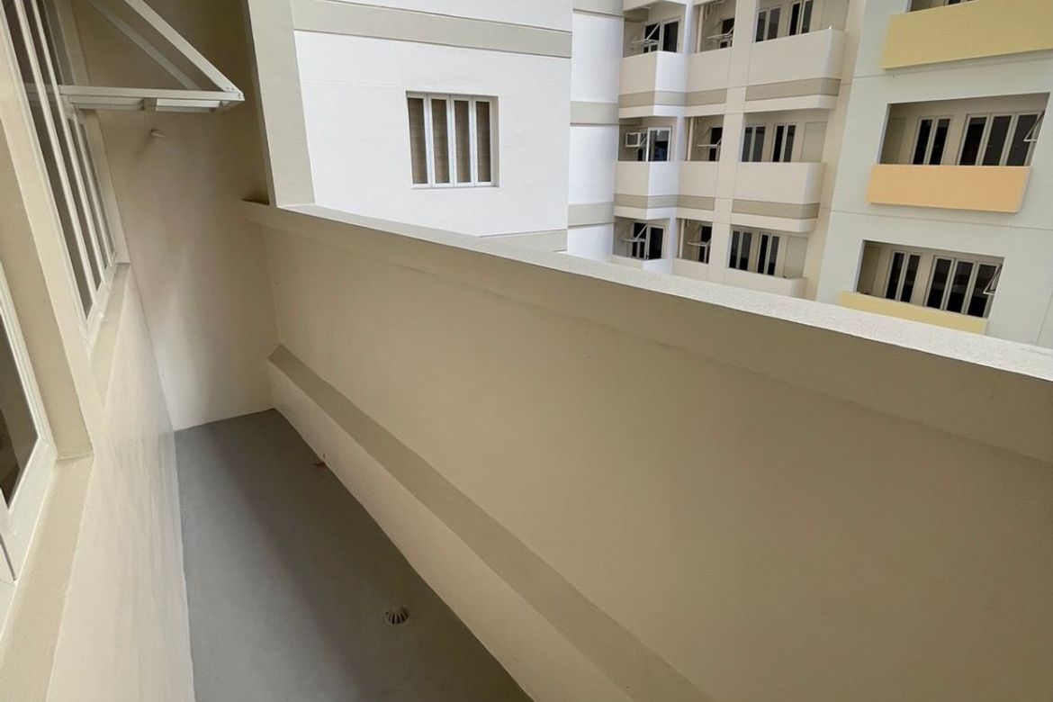 Condo for Sale in Pioneer Heights 1, Highway Hills, Mandaluyong, Metro Manila near MRT-3 Boni – photo 2