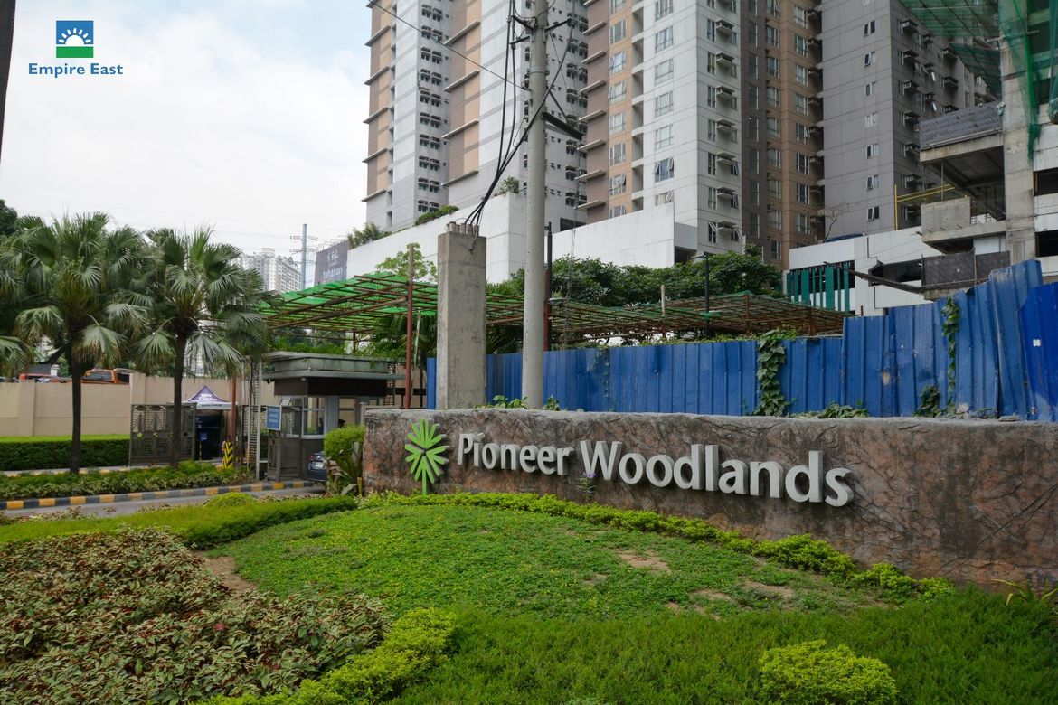 Condo for Sale in Pioneer Woodlands, Barangka Ilaya, Mandaluyong, Metro Manila near MRT-3 Boni