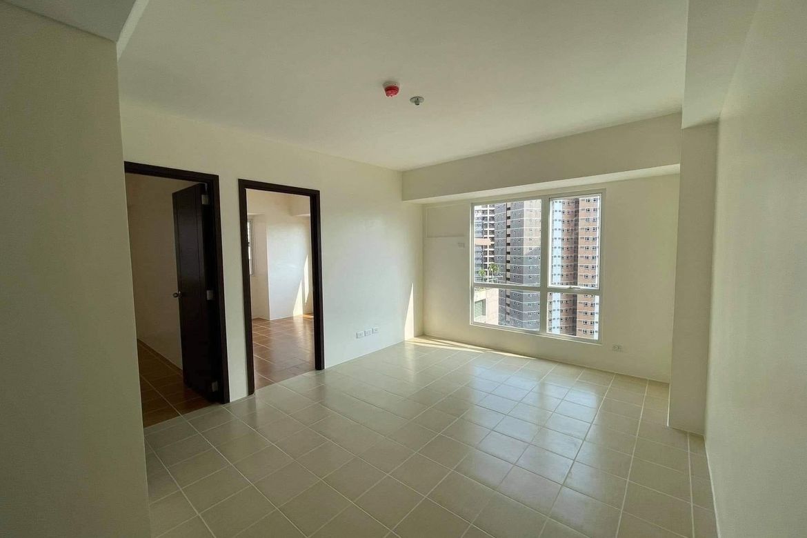 Condo for Sale in Pioneer Woodlands, Barangka Ilaya, Mandaluyong, Metro Manila near MRT-3 Boni – photo 4