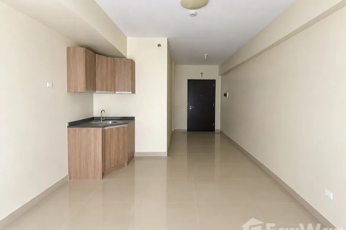 Condo for Sale in Project 6, Quezon City, Metro Manila near MRT-3 North Avenue