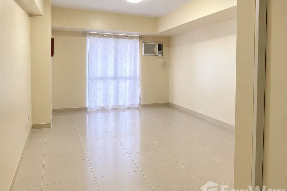 Condo for Sale in Project 6, Quezon City, Metro Manila near MRT-3 North Avenue – photo 2