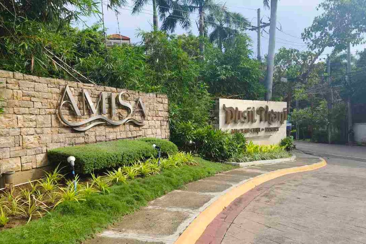 Condo for Sale in Punta Engaño, Lapu-Lapu, Cebu