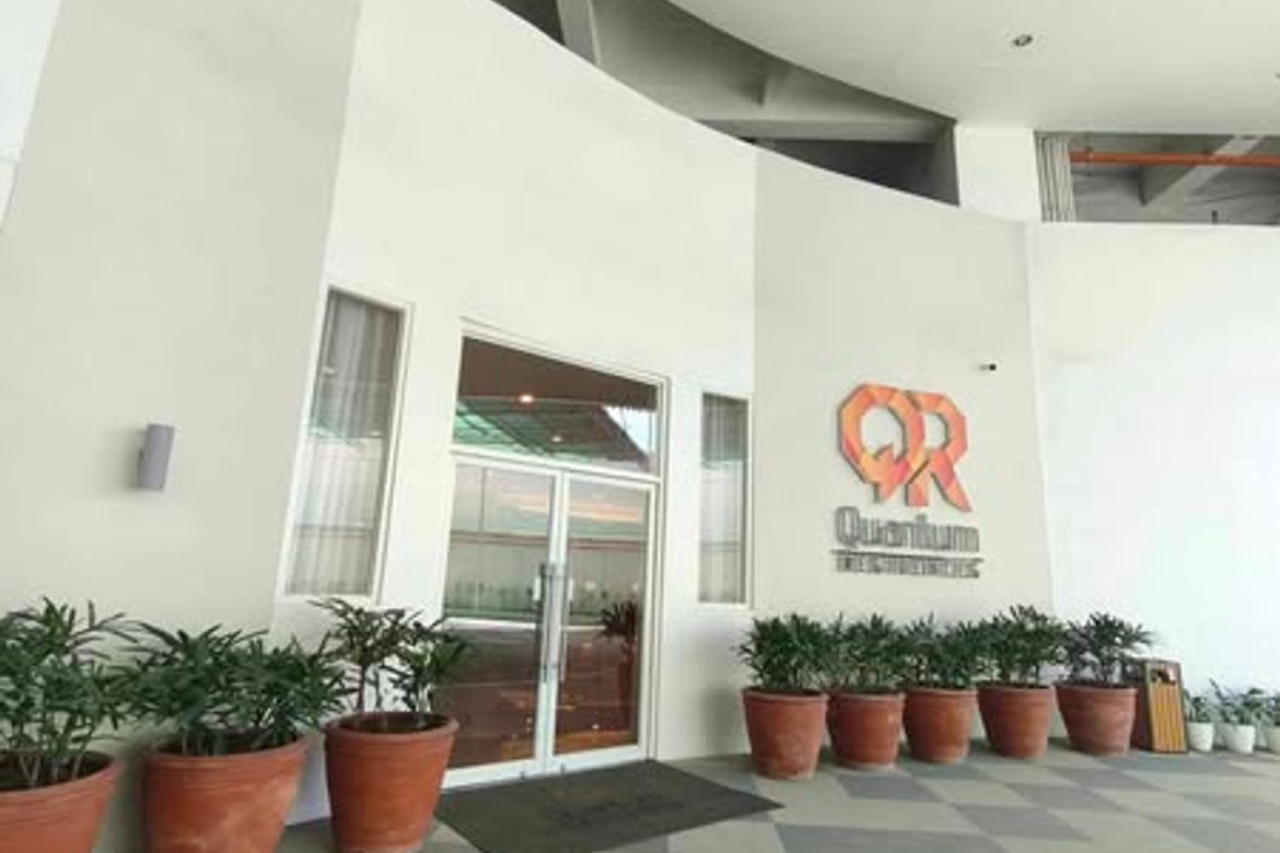 Condo for Sale in Quantum Residences, Barangay 49, Pasay, Metro Manila near LRT-1 Gil Puyat