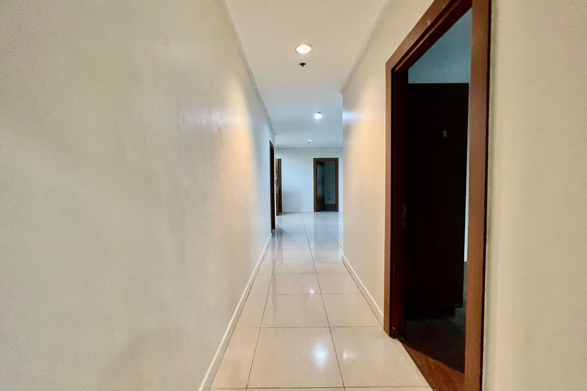 Condo for Sale in San Antonio, Pasig, Metro Manila near MRT-3 Ortigas – photo 6