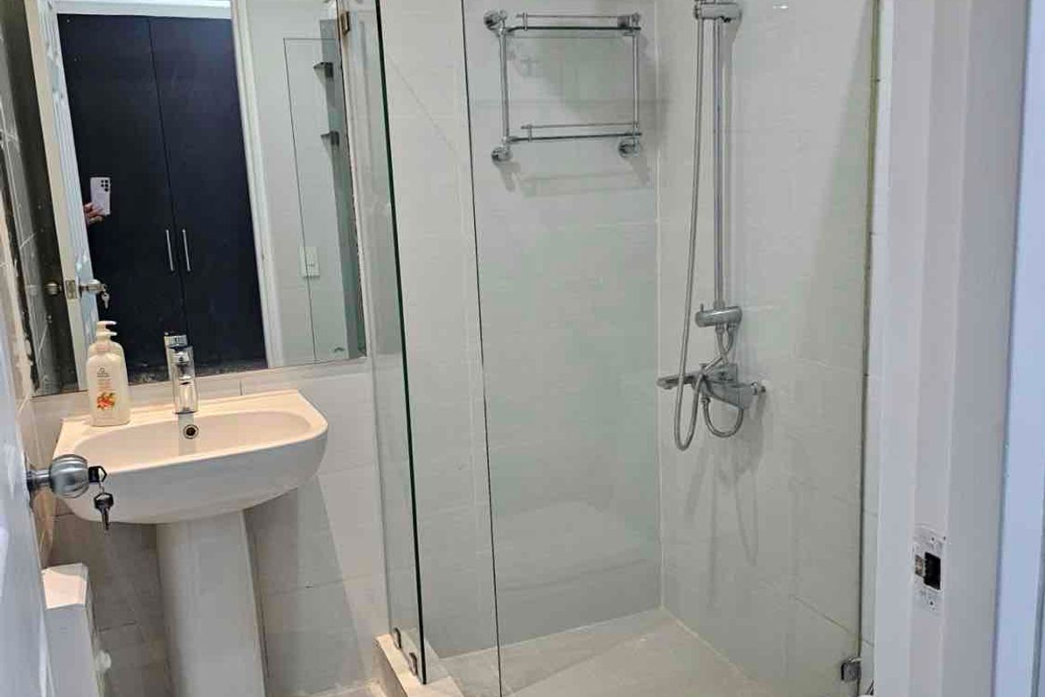 Condo for Sale in Senta, San Lorenzo, Makati, Metro Manila – photo 8