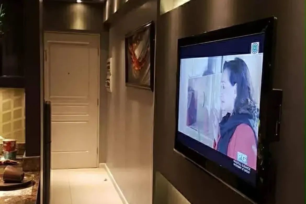 Condo for Sale in Senta, San Lorenzo, Makati, Metro Manila – photo 2