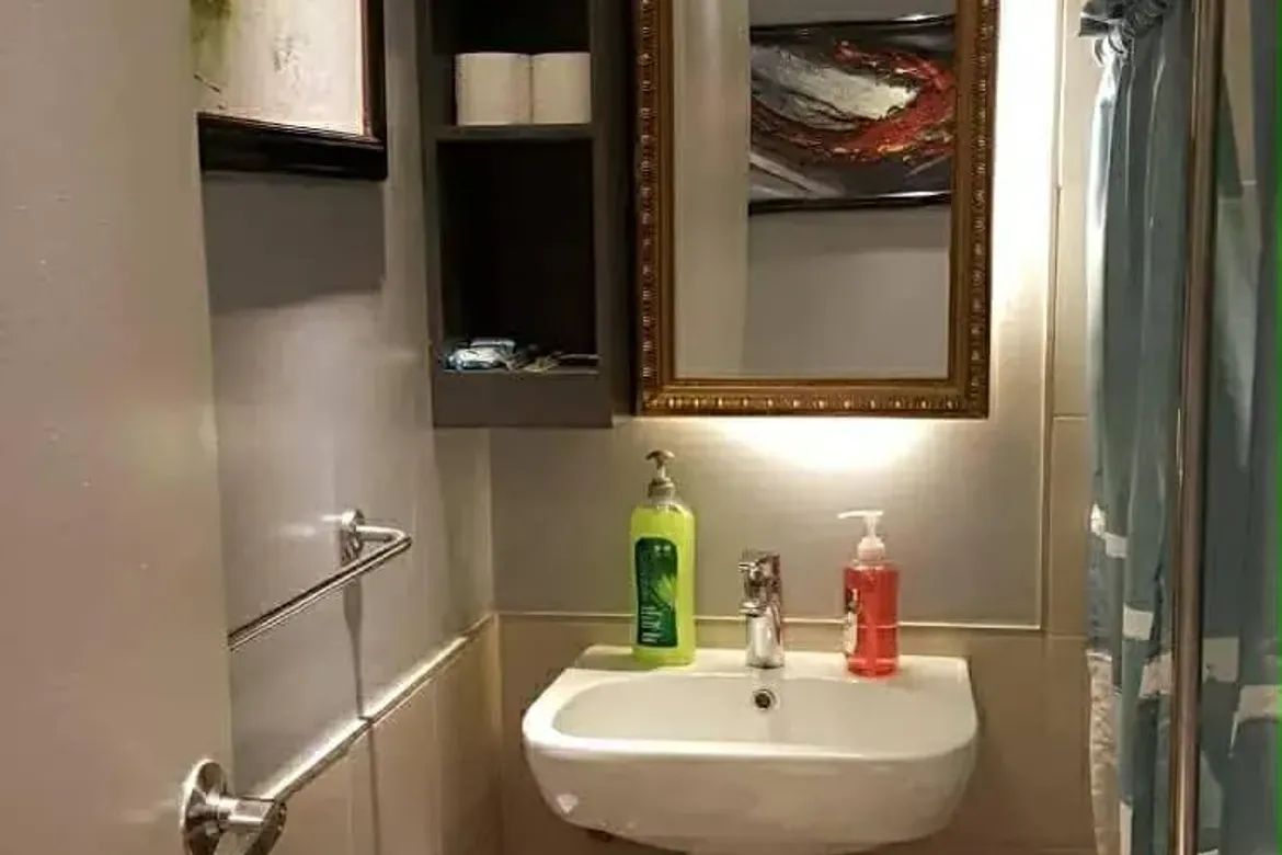 Condo for Sale in Senta, San Lorenzo, Makati, Metro Manila – photo 7
