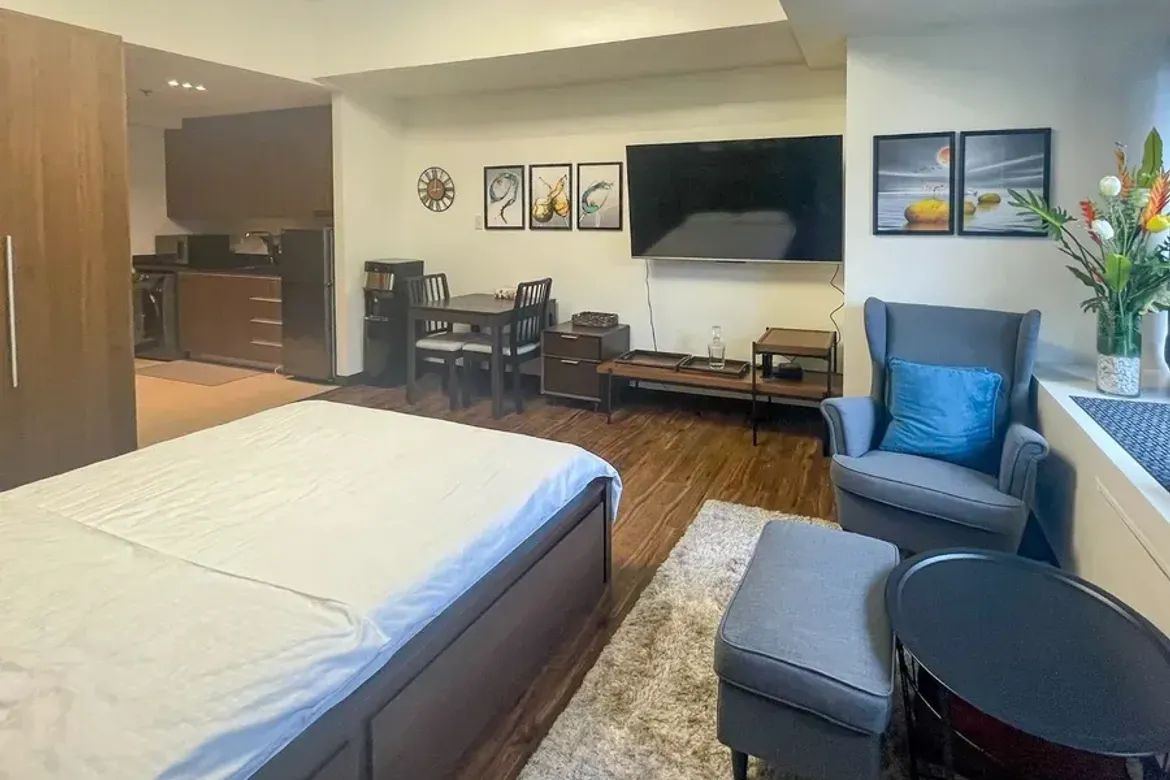 Condo for Sale in Shang Salcedo Place, Bel-Air, Makati, Metro Manila
