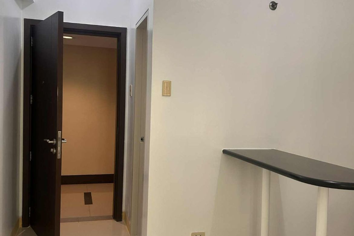 Condo for Sale in Stamford Executive Residences, Bagong Tanyag, Taguig, Metro Manila – photo 2