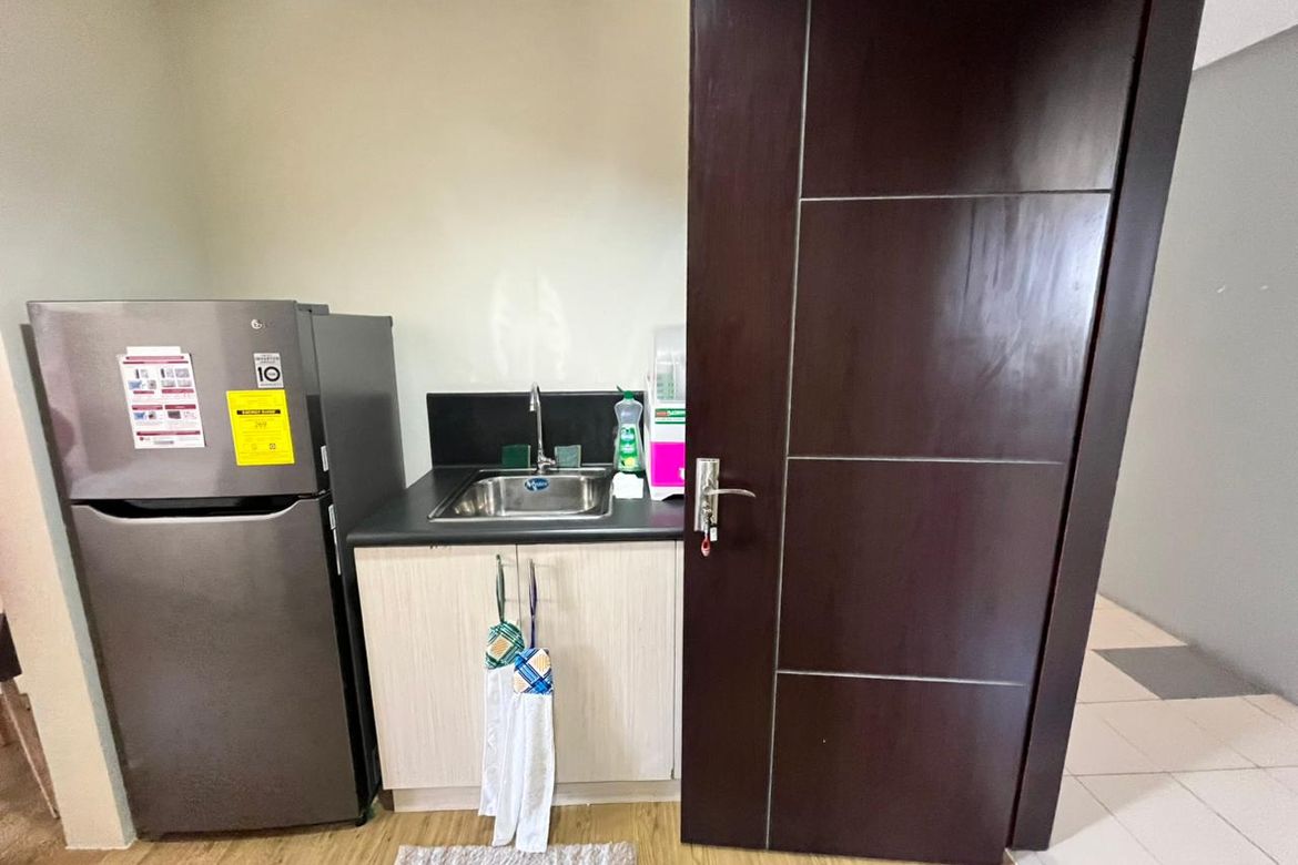 Condo for Sale in Sucat, Muntinlupa, Metro Manila – photo 2