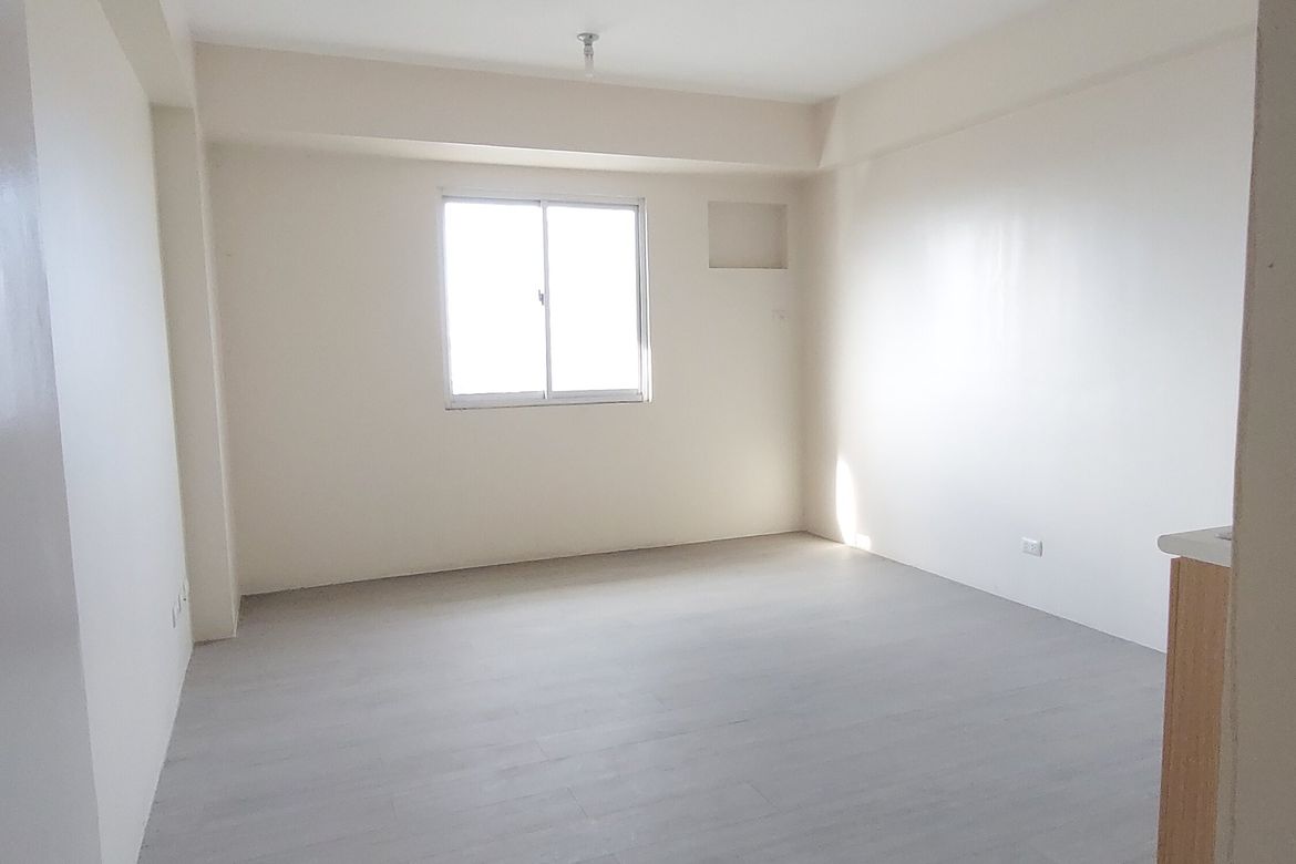 Condo for Sale in Sun Valley, Parañaque, Metro Manila